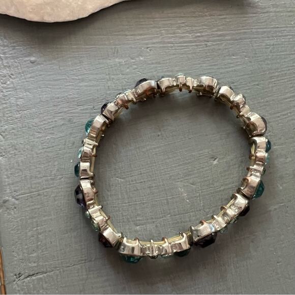 Sabika Like Stretch Bracelet - Picture 5 of 5